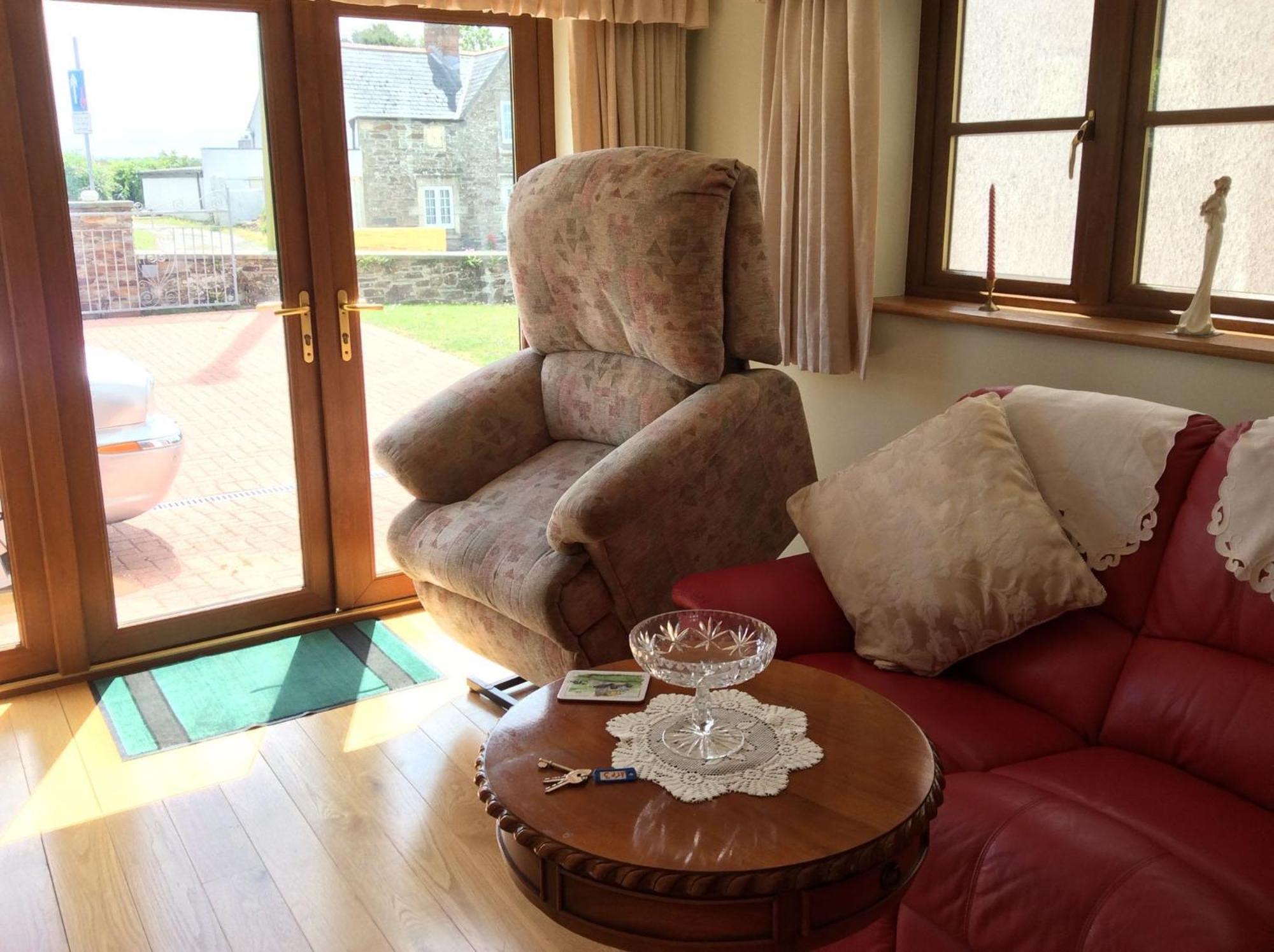 Room In Apartment - Bluebell Apartment Suite With Separate Lounge Area Truro Exterior foto